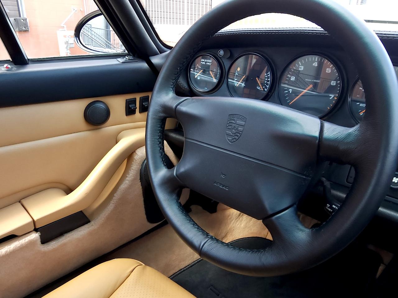 Porsche 911 Carrera  1996