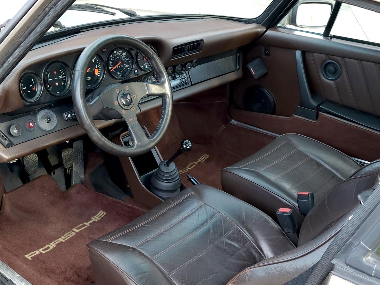 Porsche 911 SC  1983