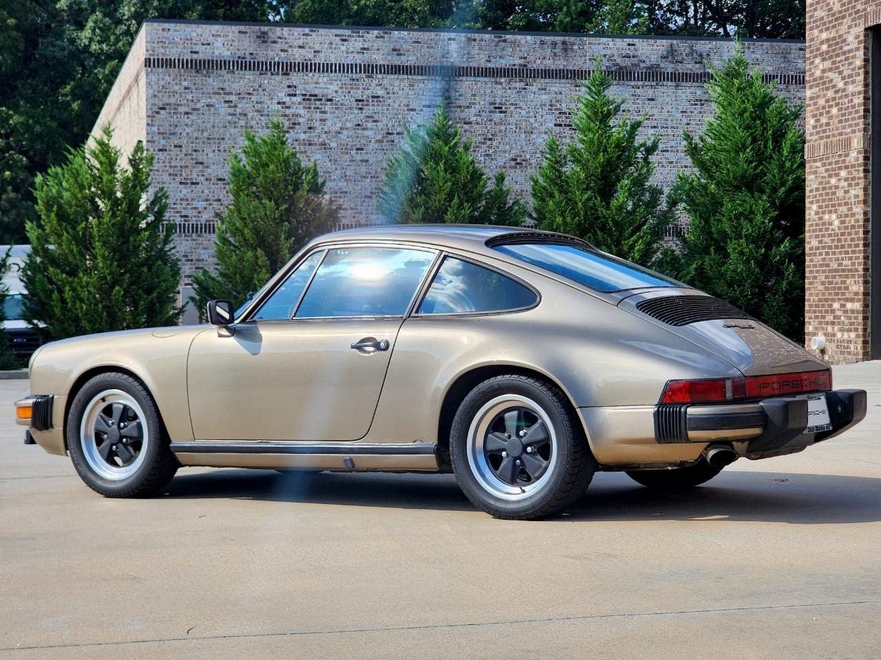 Porsche 911 SC  1983