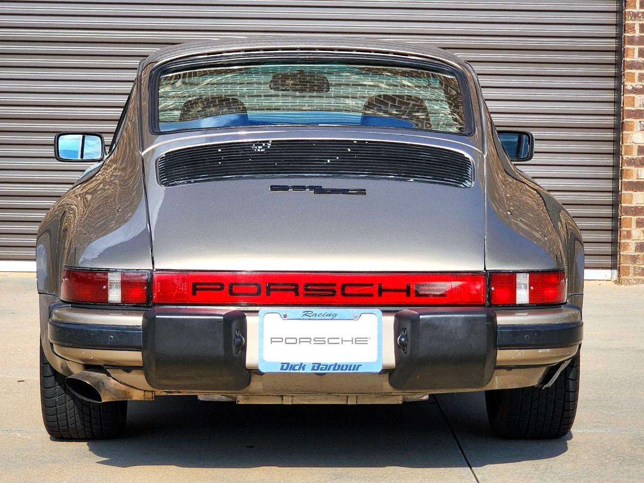 Porsche 911 SC  1983