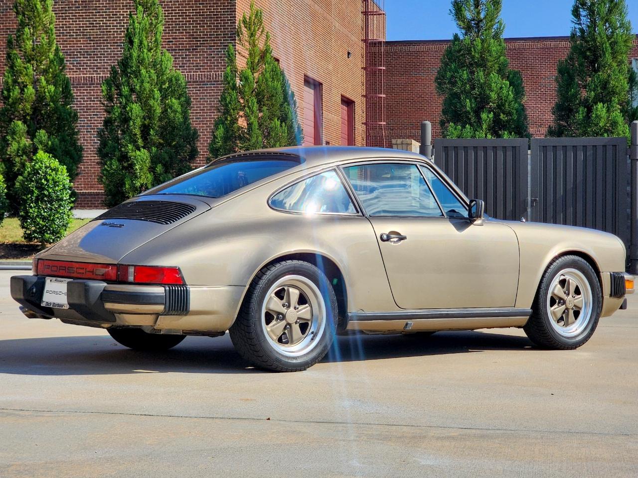 Porsche 911 SC  1983