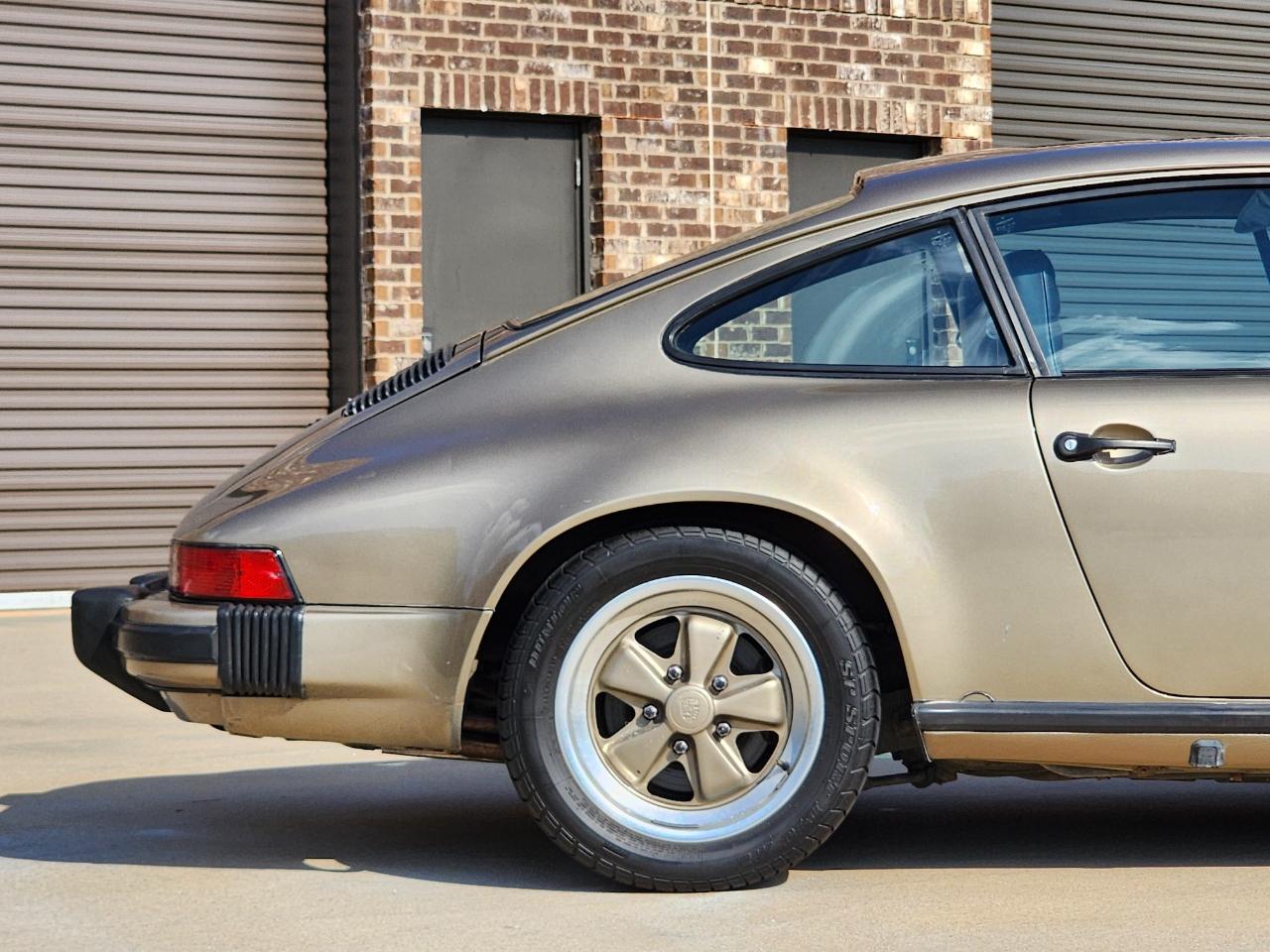 Porsche 911 SC  1983