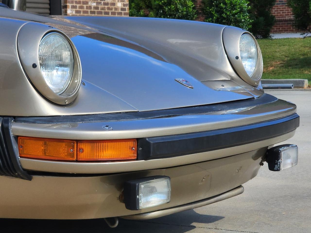 Porsche 911 SC  1983