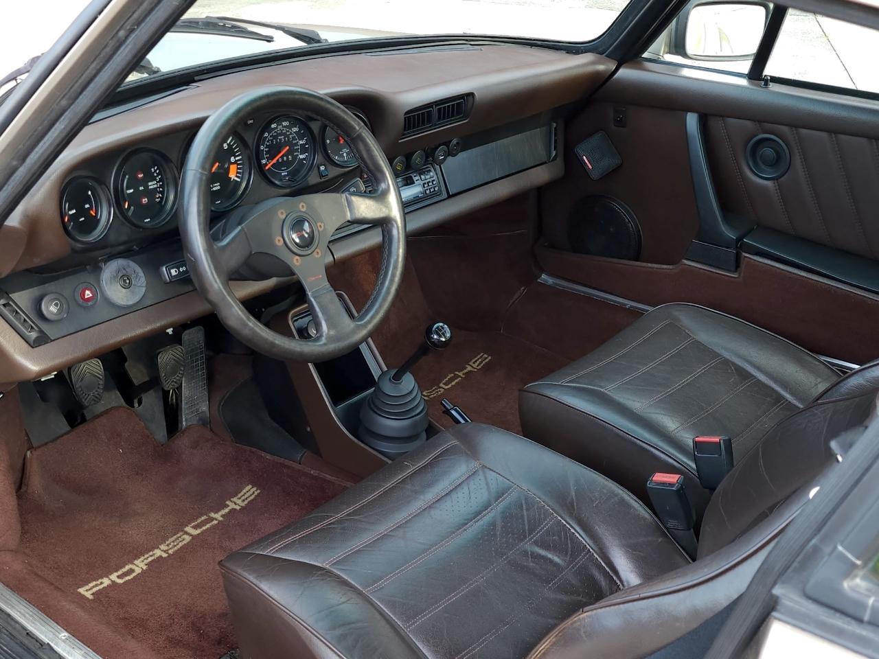 Porsche 911 SC  1983