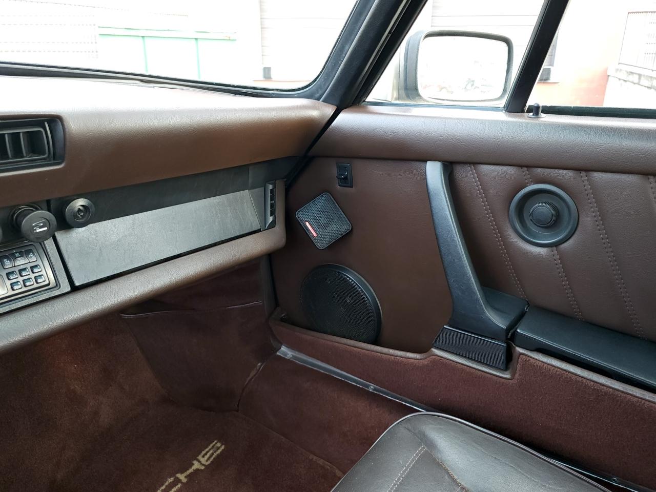 Porsche 911 SC  1983
