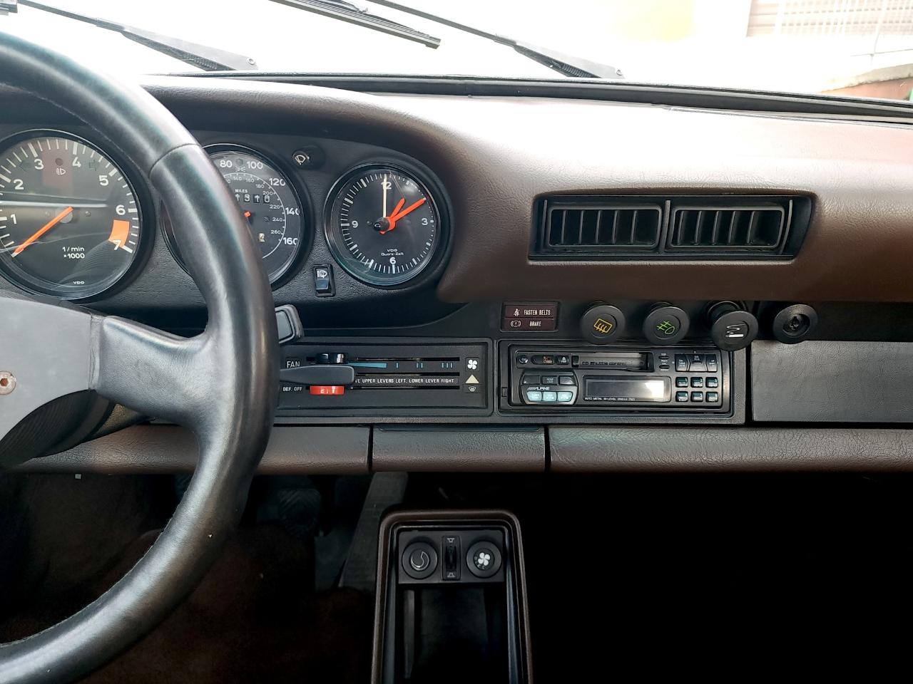 Porsche 911 SC  1983