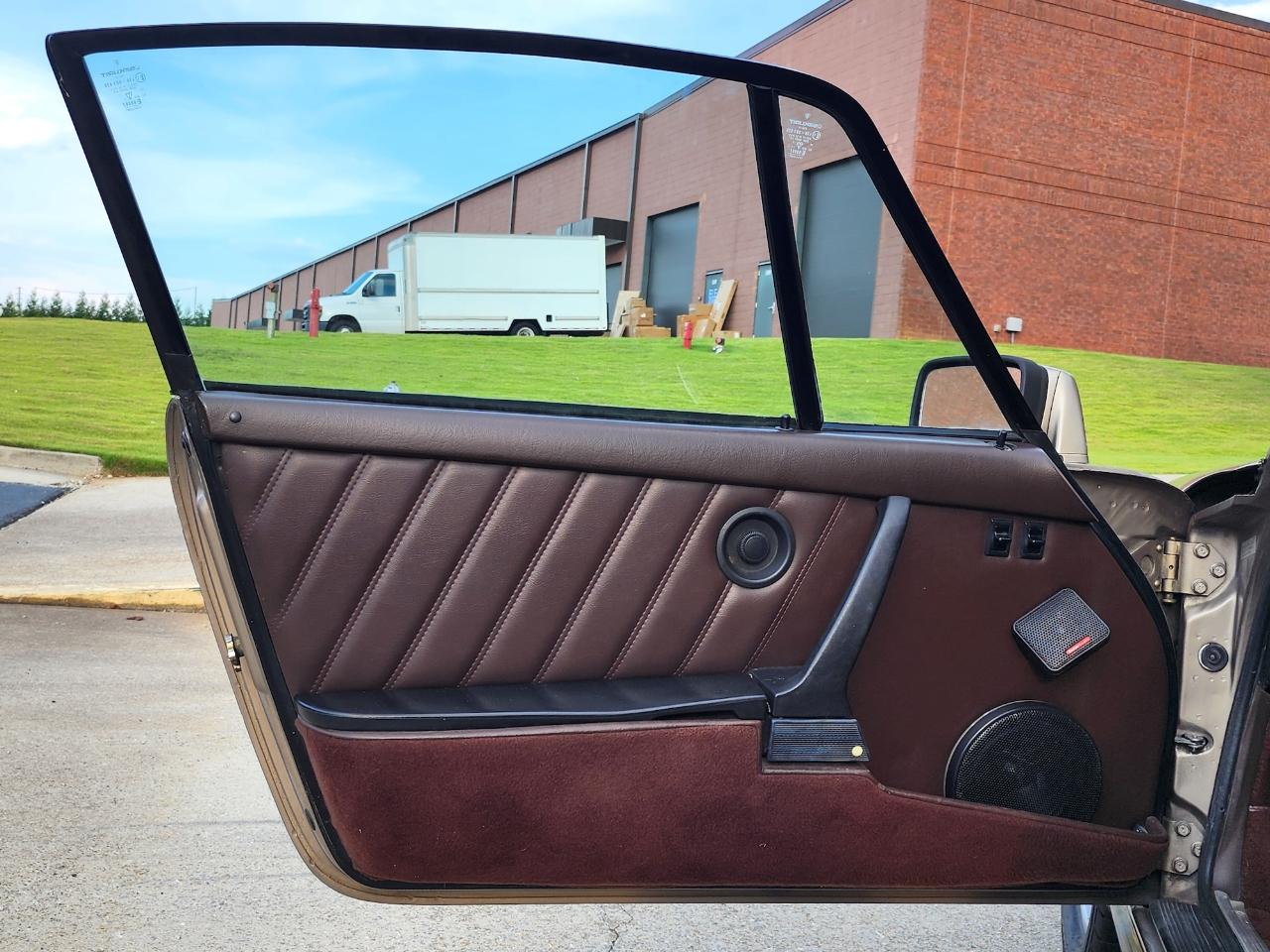 Porsche 911 SC  1983