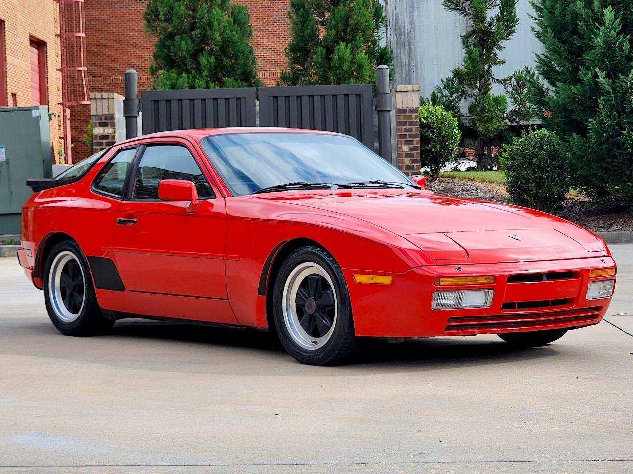 Porsche 944 Turbo 1986