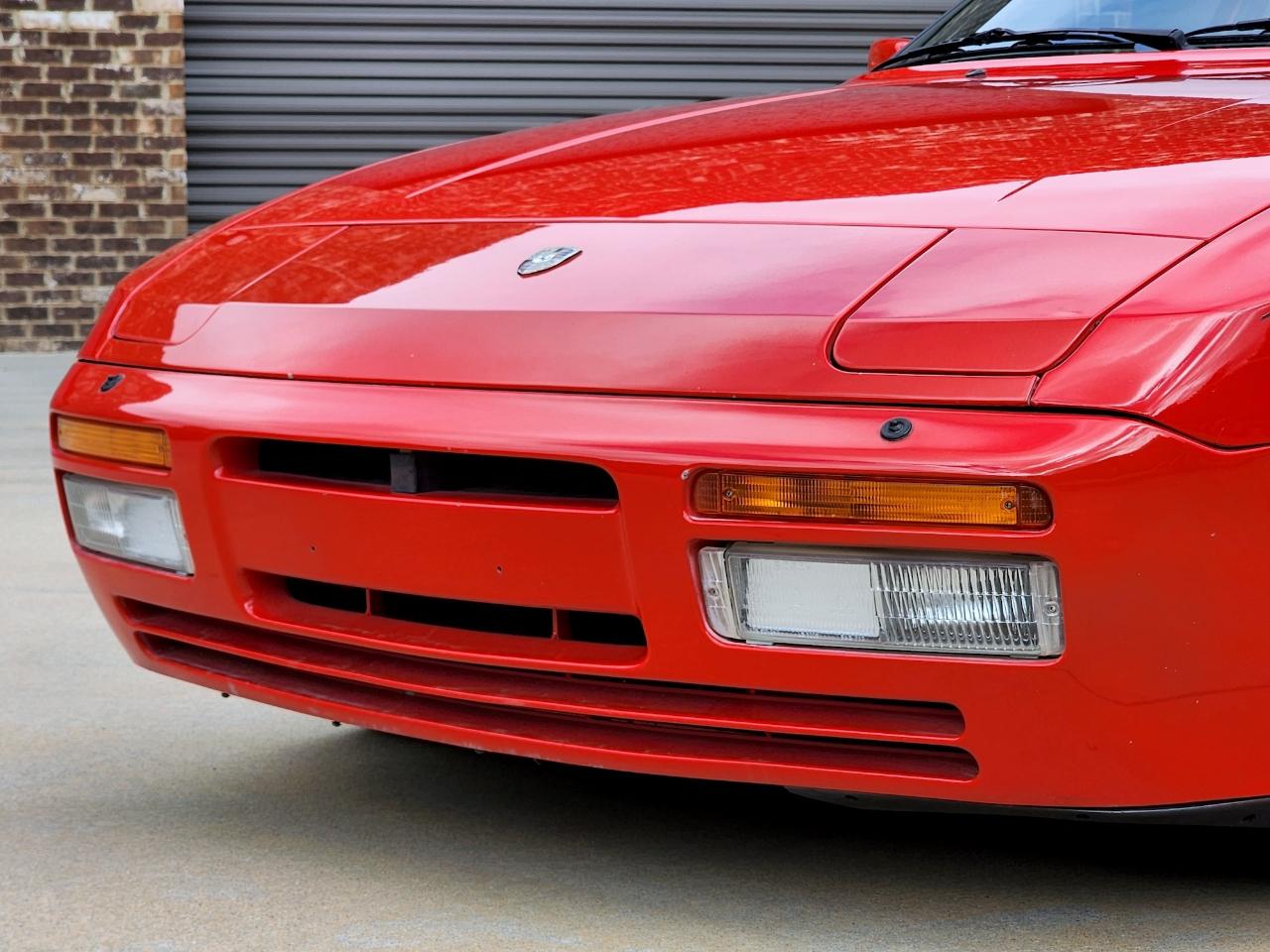 Porsche 944 Turbo 1986