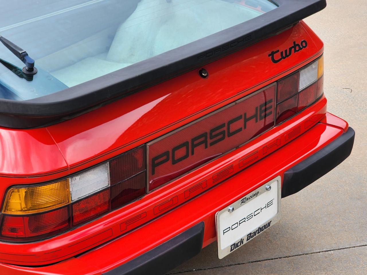 Porsche 944 Turbo 1986