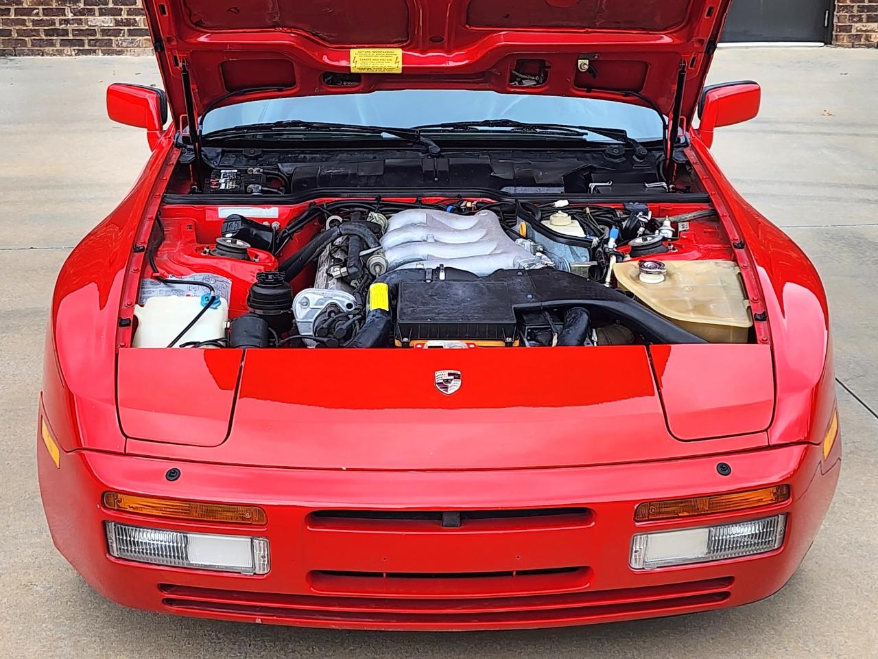 Porsche 944 Turbo 1986