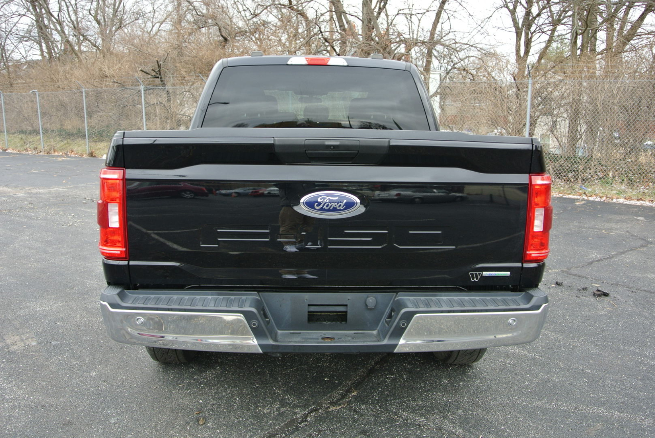 Ford F-150 XLT 4WD SuperCrew 5.5' Box 2022