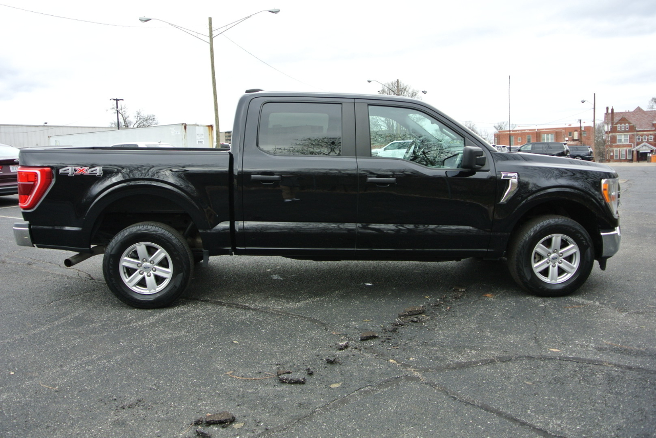 Ford F-150 XLT 4WD SuperCrew 5.5' Box 2022