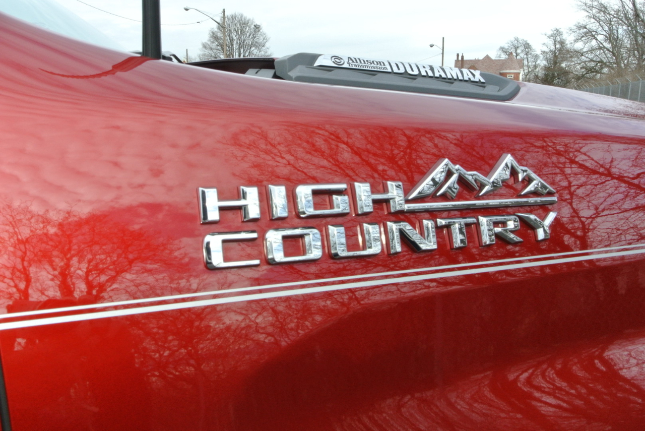 Chevrolet Silverado 2500HD 4WD Crew Cab 159" High Country 2021