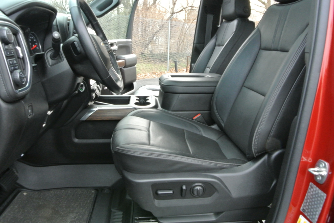 Chevrolet Silverado 2500HD 4WD Crew Cab 159" High Country 2021