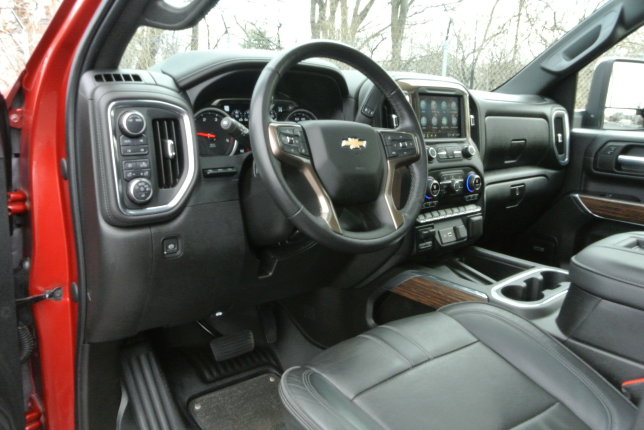 Chevrolet Silverado 2500HD 4WD Crew Cab 159" High Country 2021