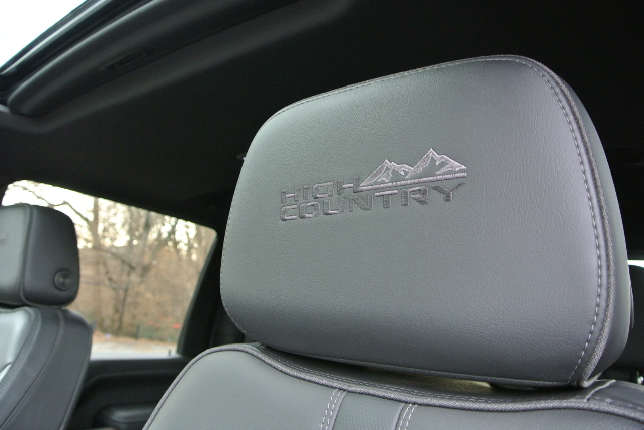 Chevrolet Silverado 2500HD 4WD Crew Cab 159" High Country 2021