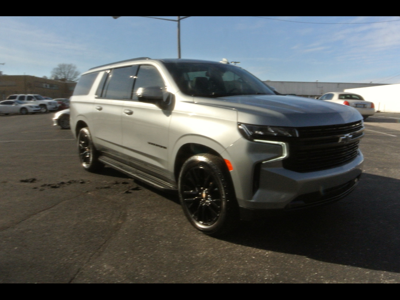 Chevrolet Suburban 4WD 4dr RST 2024