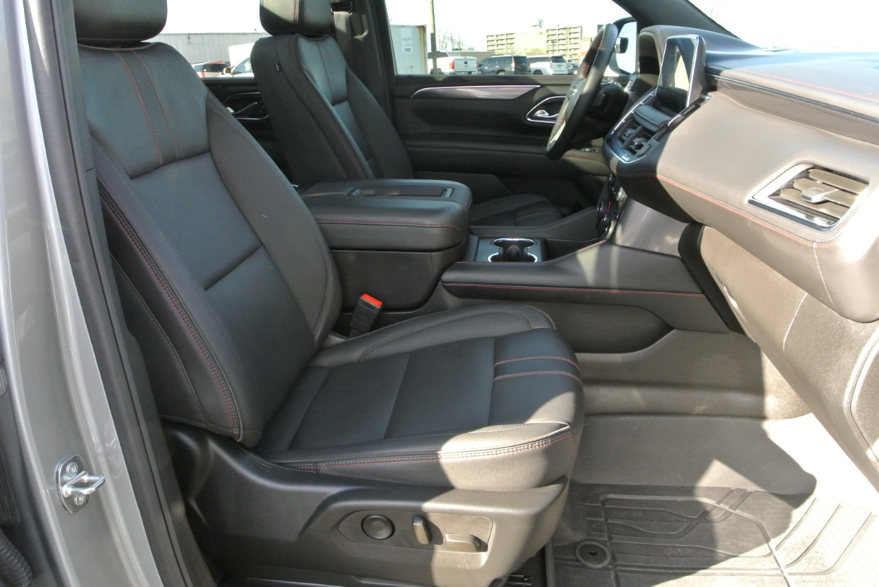 Chevrolet Suburban 4WD 4dr RST 2024