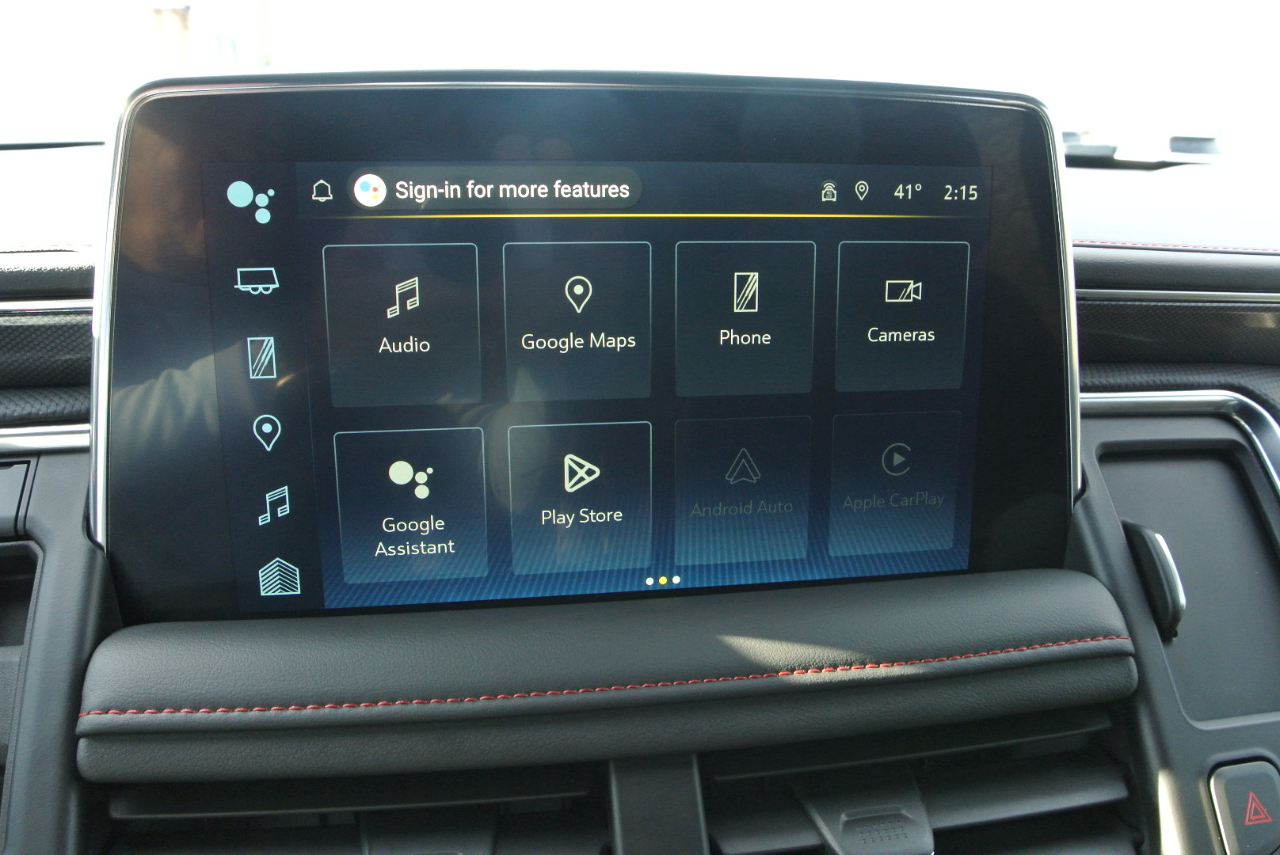 Chevrolet Suburban 4WD 4dr RST 2024