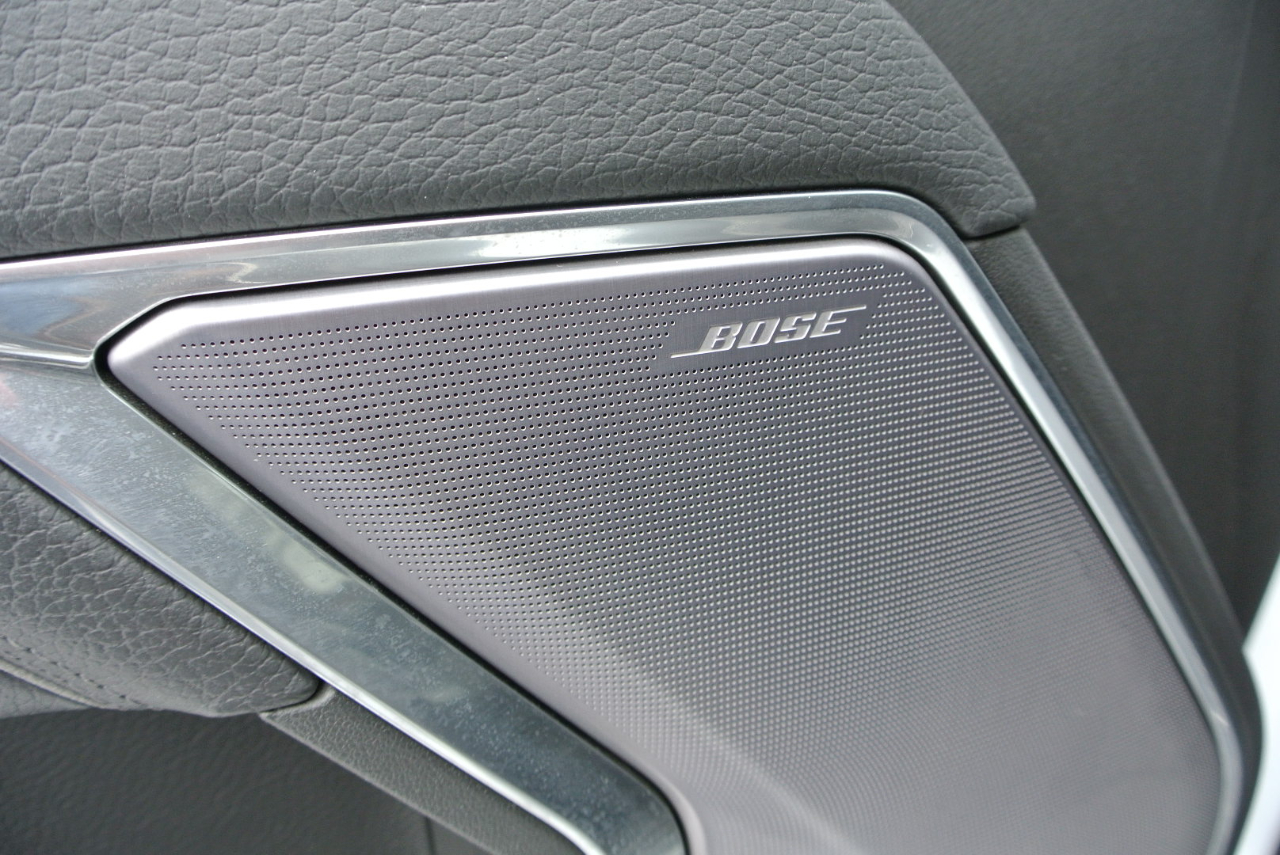 GMC Sierra 1500 4WD Crew Cab 157" Denali 2023