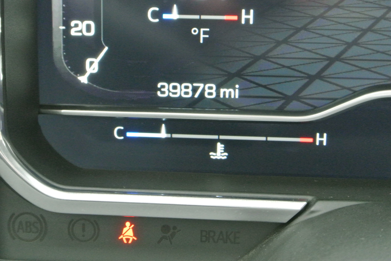 GMC Sierra 1500 4WD Crew Cab 157" Denali 2023