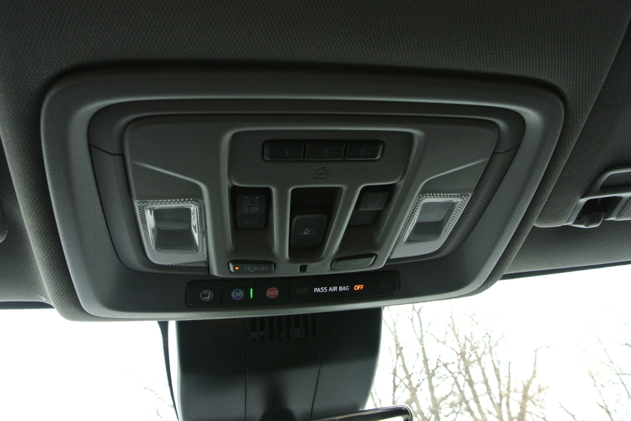 GMC Sierra 1500 4WD Crew Cab 157" Denali 2023