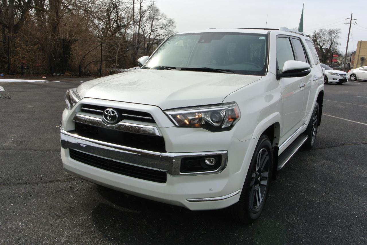 Toyota 4Runner Limited 4WD (Natl) 2023