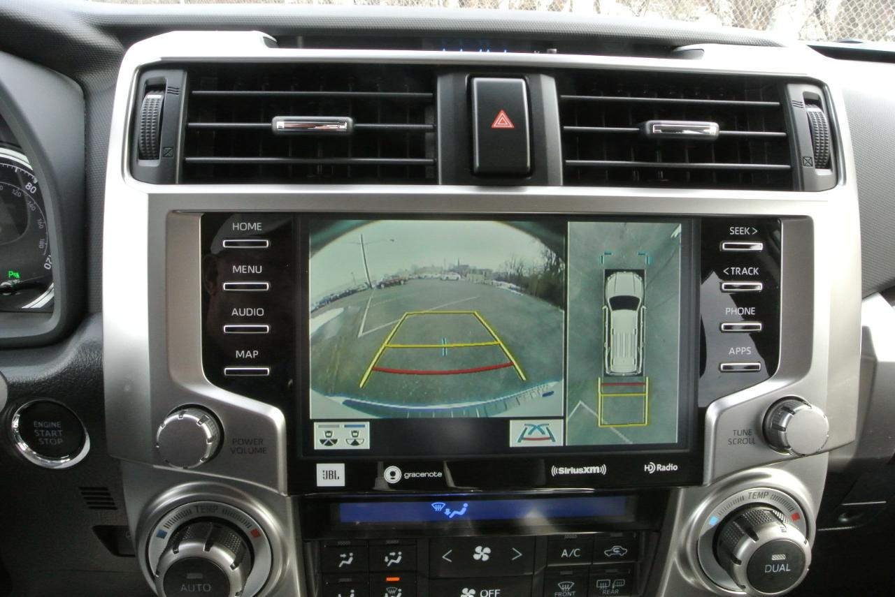 Toyota 4Runner Limited 4WD (Natl) 2023