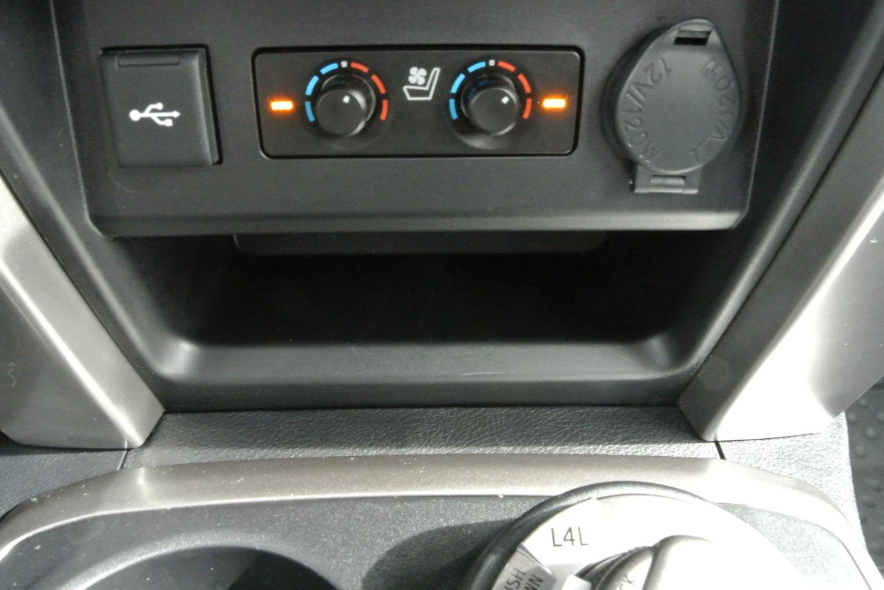 Toyota 4Runner Limited 4WD (Natl) 2023