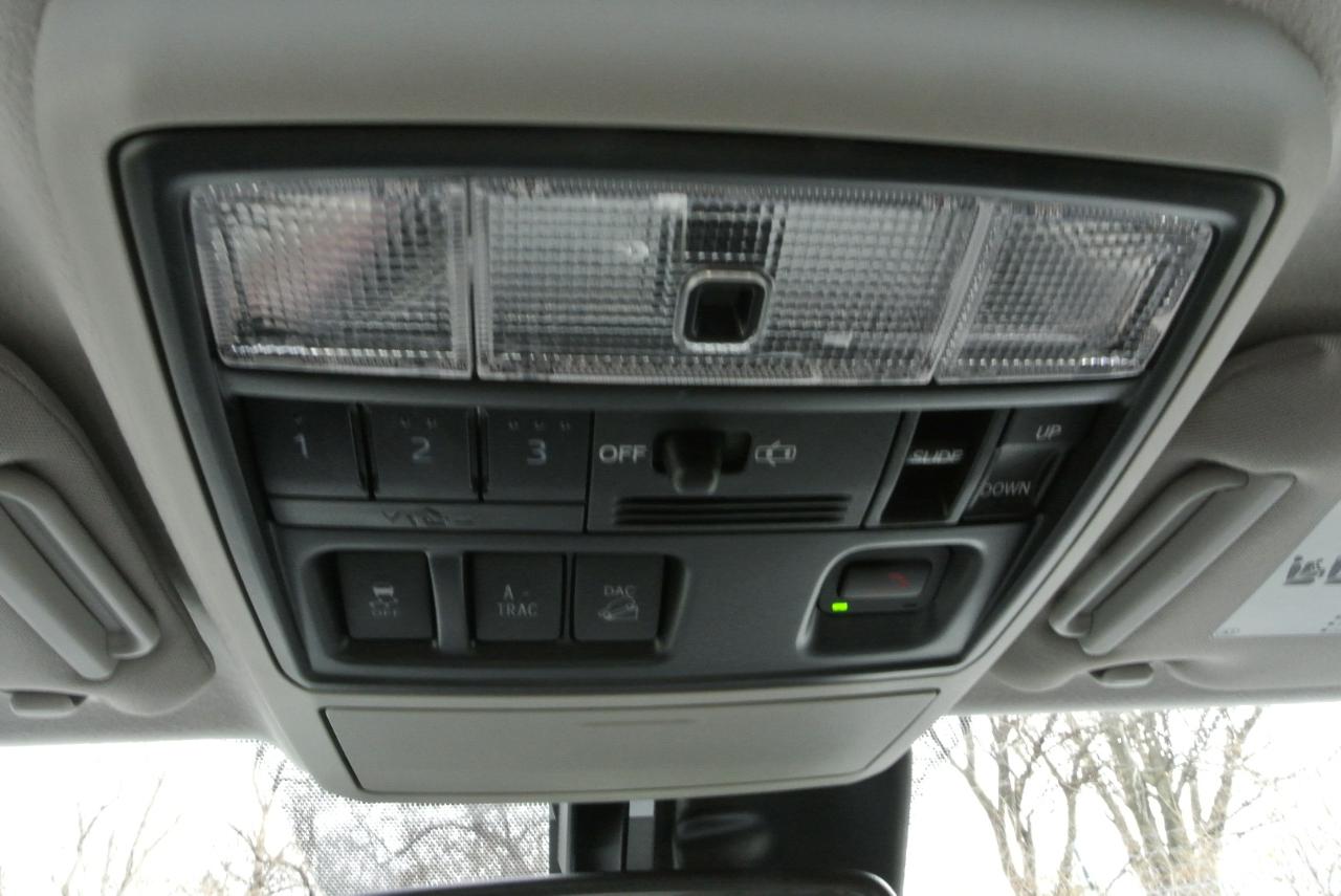 Toyota 4Runner Limited 4WD (Natl) 2023