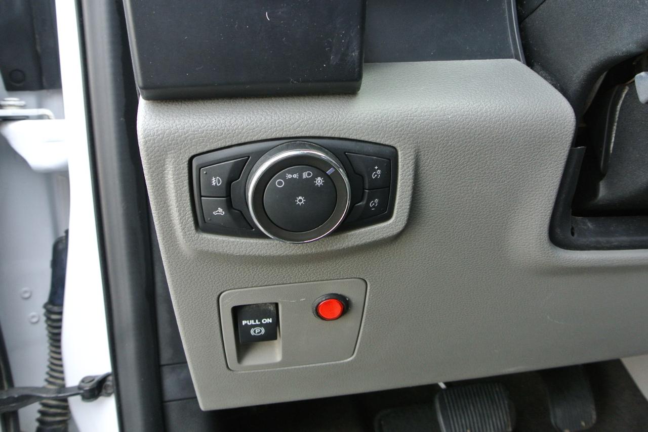 Ford F-150 XL SuperCab Long Box 2WD 2020