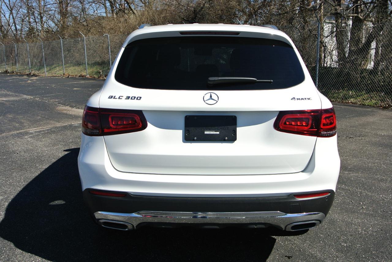 Mercedes-Benz GLC GLC 300 4MATIC SUV 2022