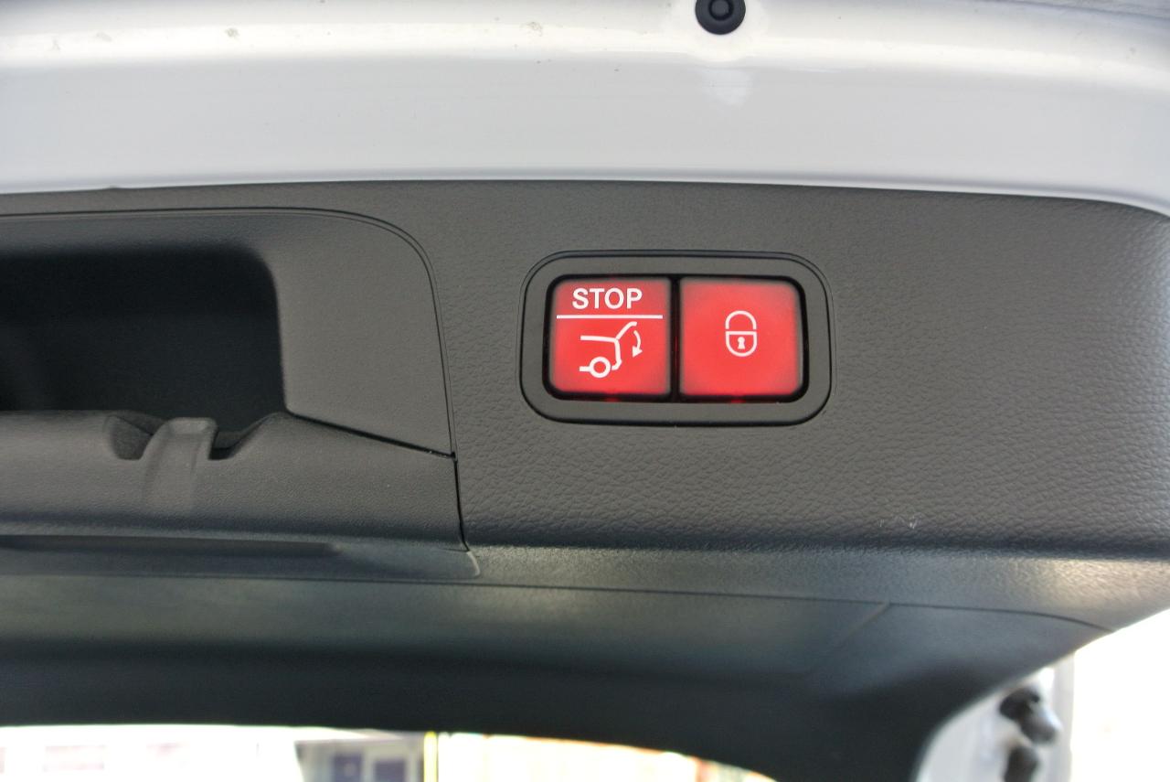 Mercedes-Benz GLC GLC 300 4MATIC SUV 2022