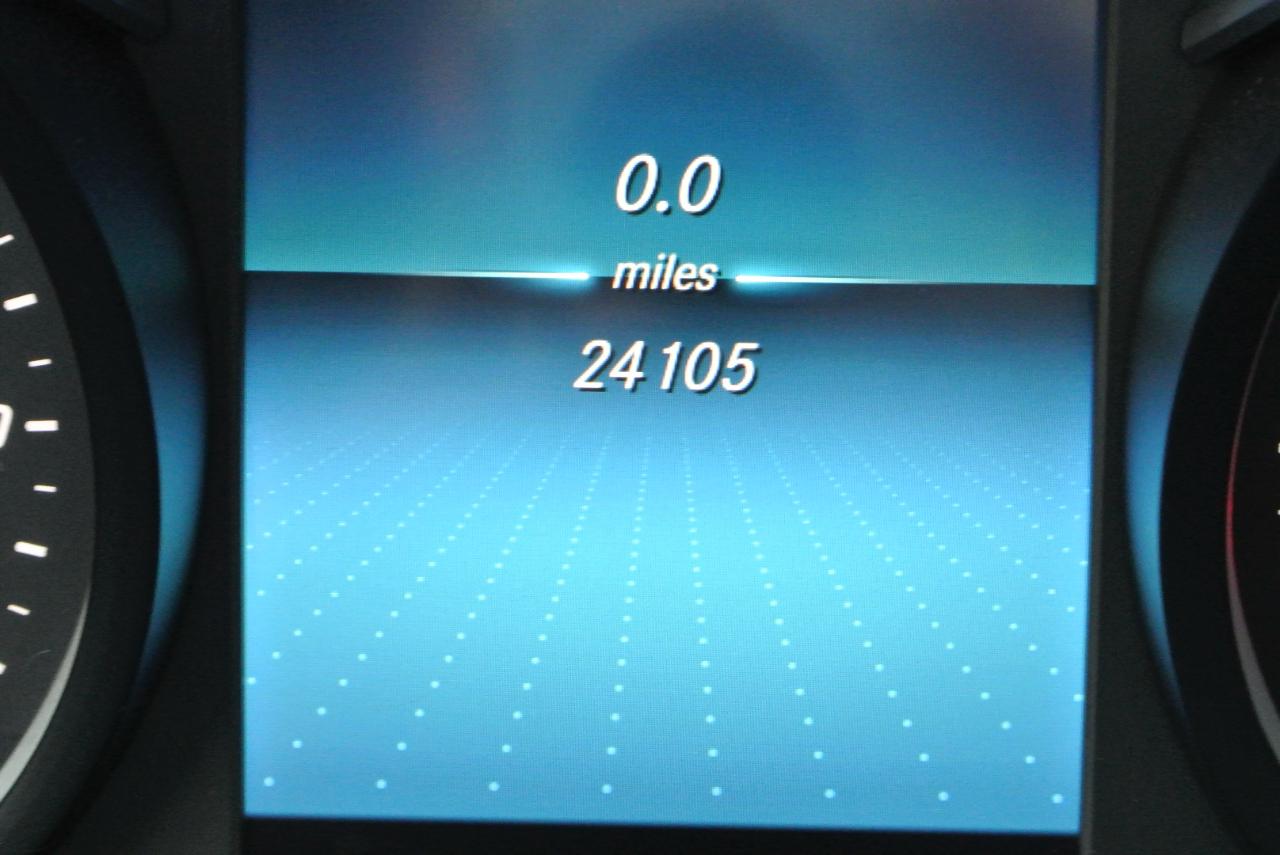 Mercedes-Benz GLC GLC 300 4MATIC SUV 2022