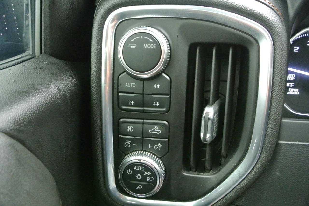GMC Sierra 1500 4WD Crew Cab 157" AT4 2020