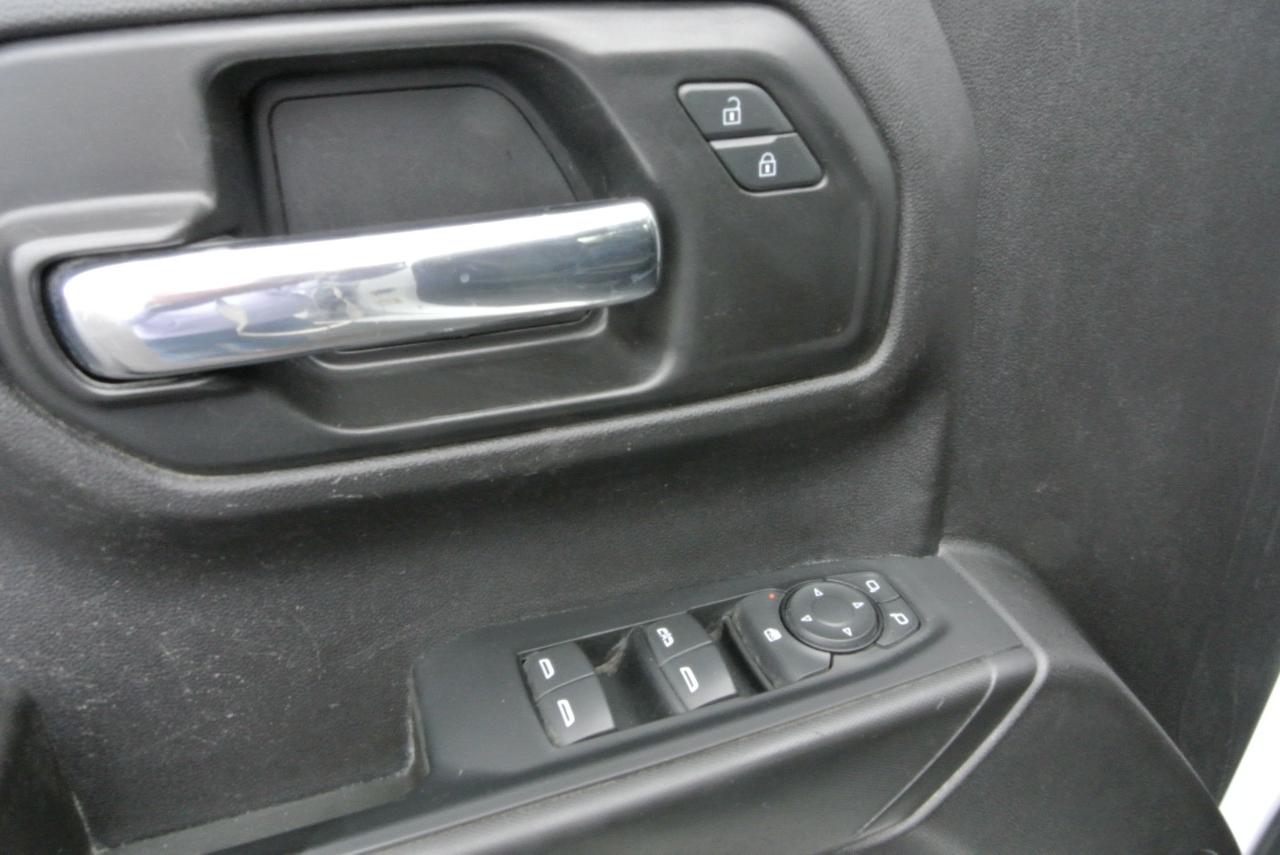 GMC Sierra 1500 Limited 2WD Crew Cab 147" Pro 2022