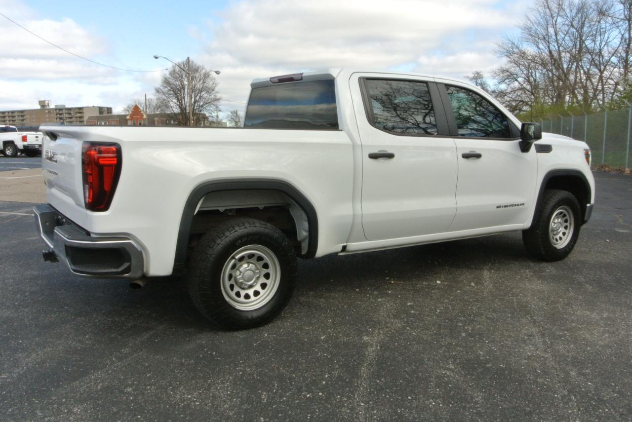 GMC Sierra 1500 Limited 2WD Crew Cab 147" Pro 2022