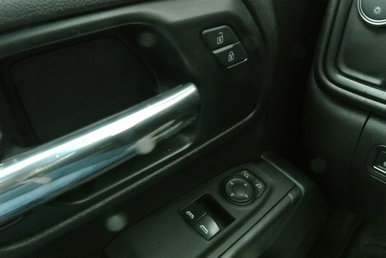 GMC Sierra 1500 Limited 2WD Reg Cab 140" Pro 2022