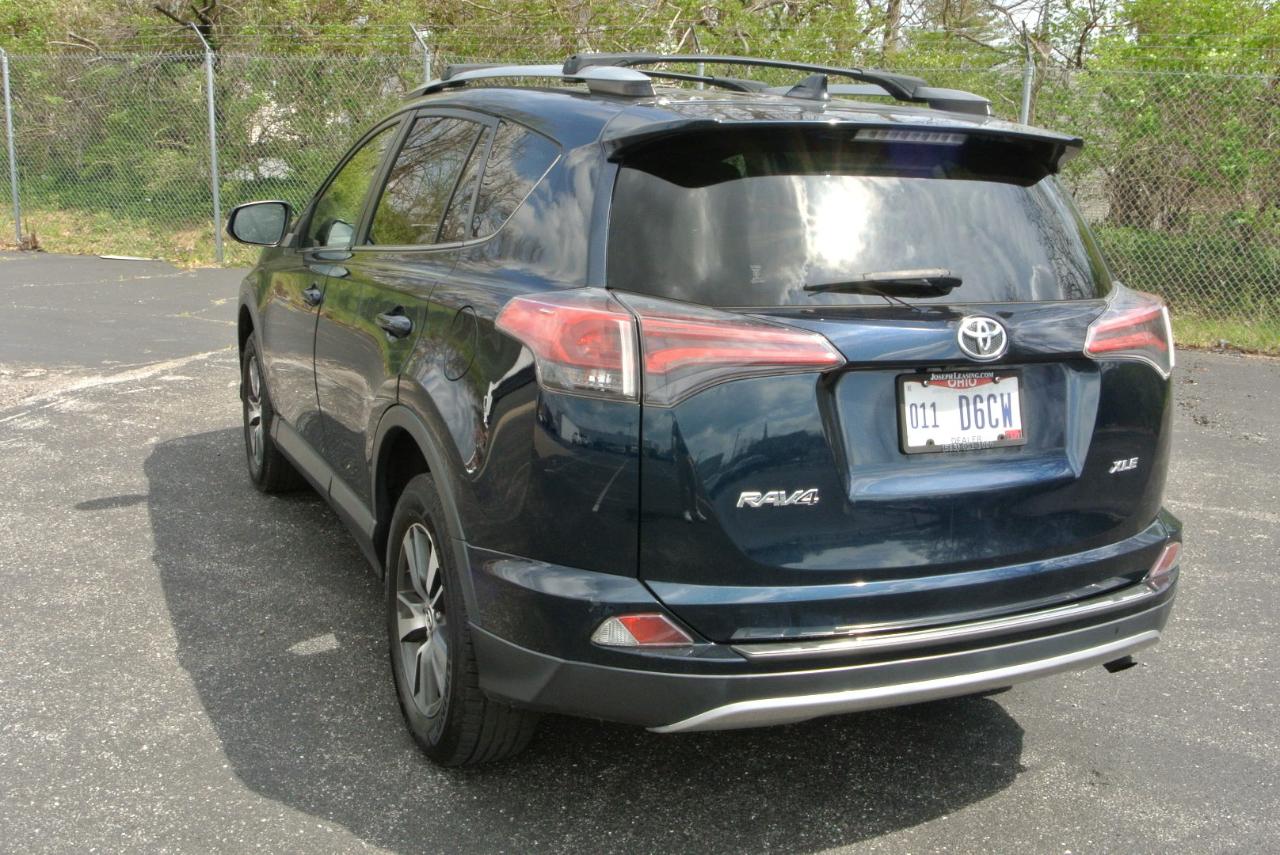Toyota RAV4 FWD 4dr XLE (Natl) 2018