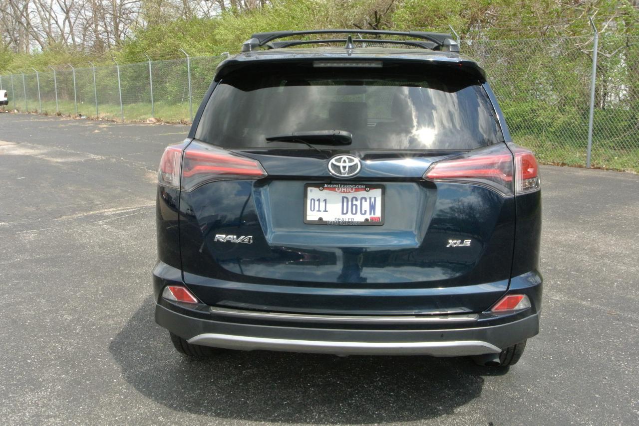 Toyota RAV4 FWD 4dr XLE (Natl) 2018