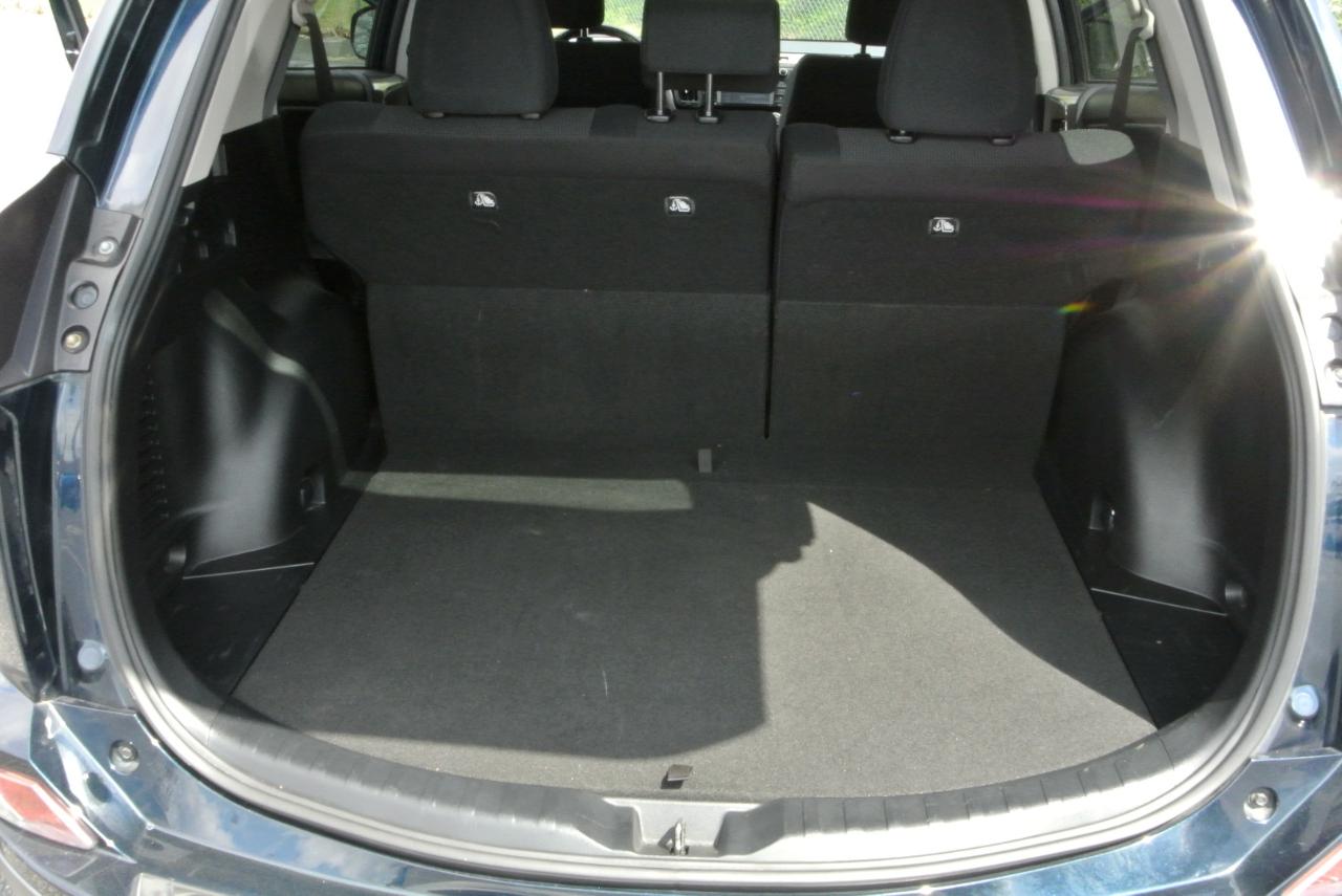 Toyota RAV4 FWD 4dr XLE (Natl) 2018