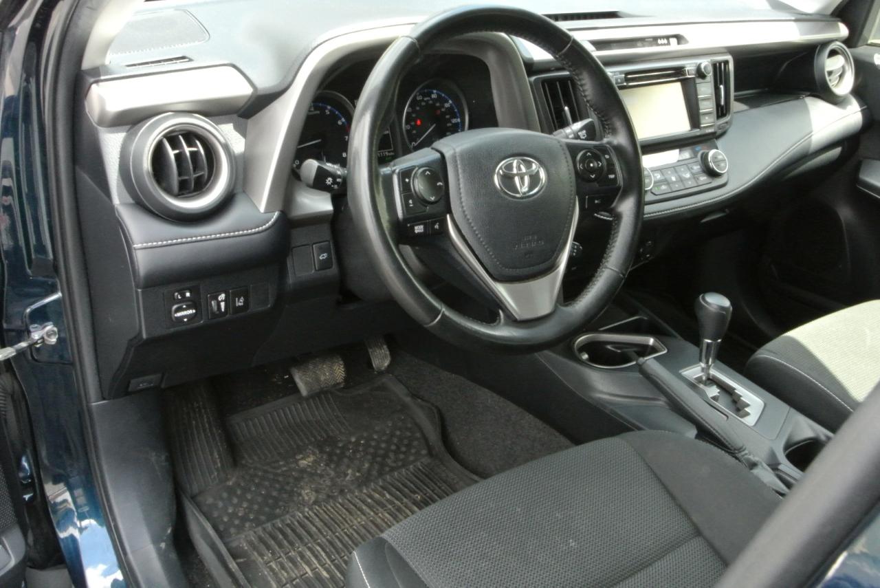 Toyota RAV4 FWD 4dr XLE (Natl) 2018