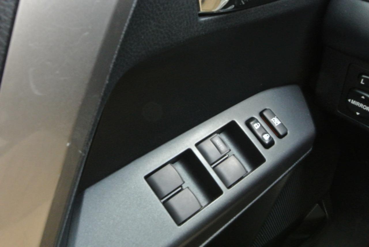 Toyota RAV4 FWD 4dr XLE (Natl) 2018