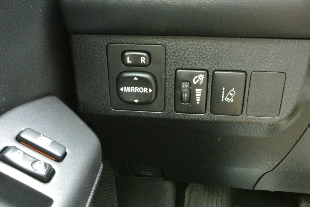 Toyota RAV4 FWD 4dr XLE (Natl) 2018