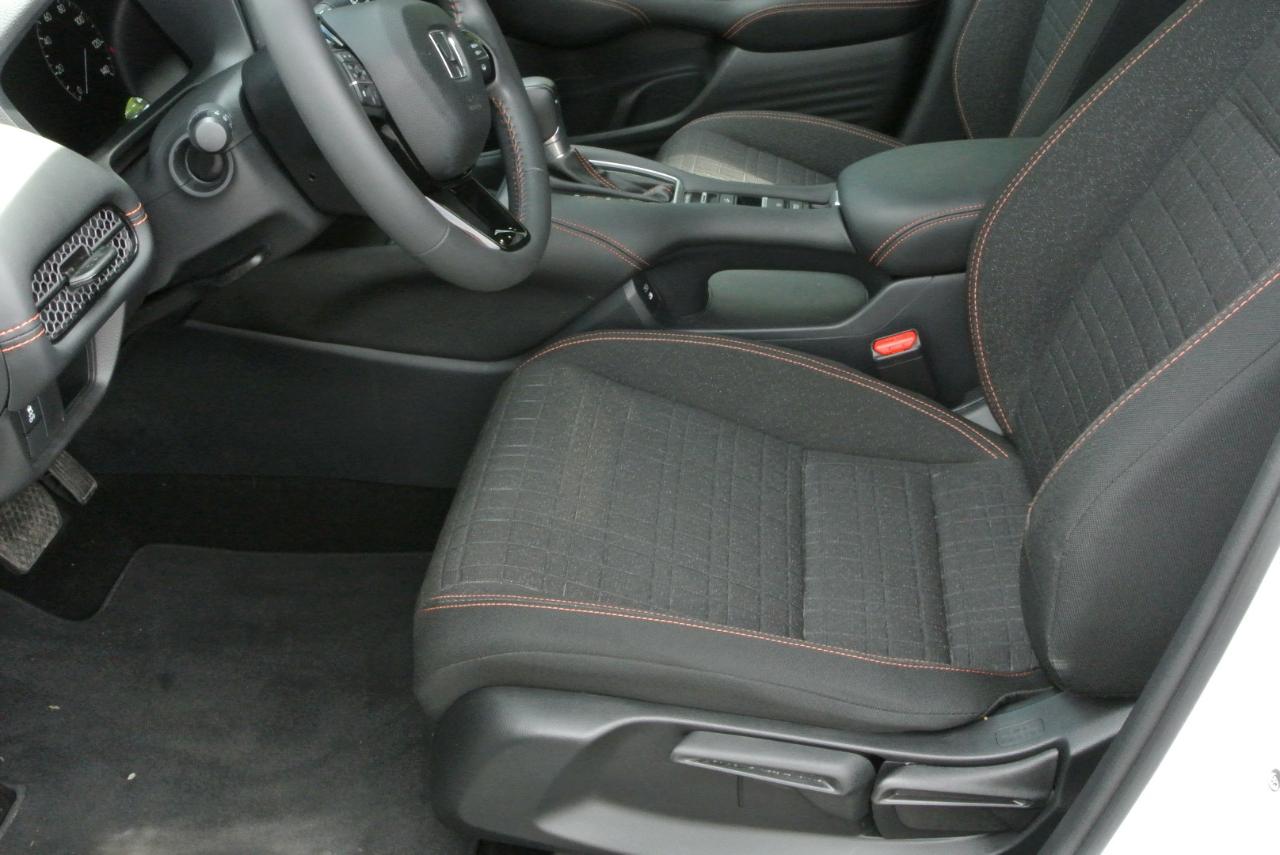 Honda HR-V Sport 4D SUV AWD at 2024