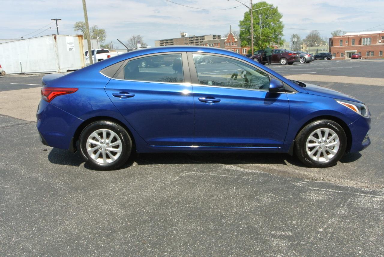 Hyundai Accent SEL Sedan IVT 2021