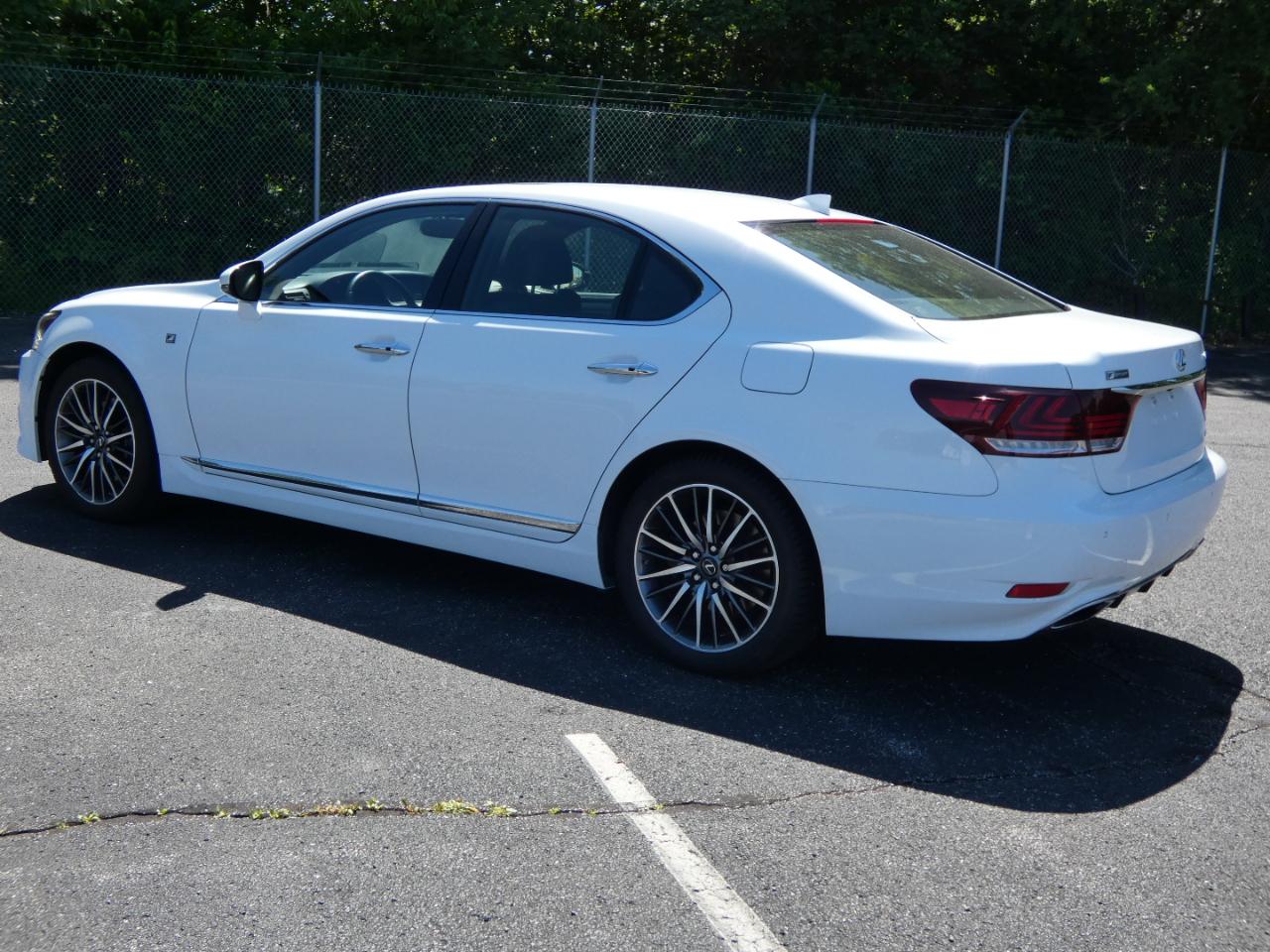 Lexus LS 460 4dr Sdn Crafted Line AWD 2015