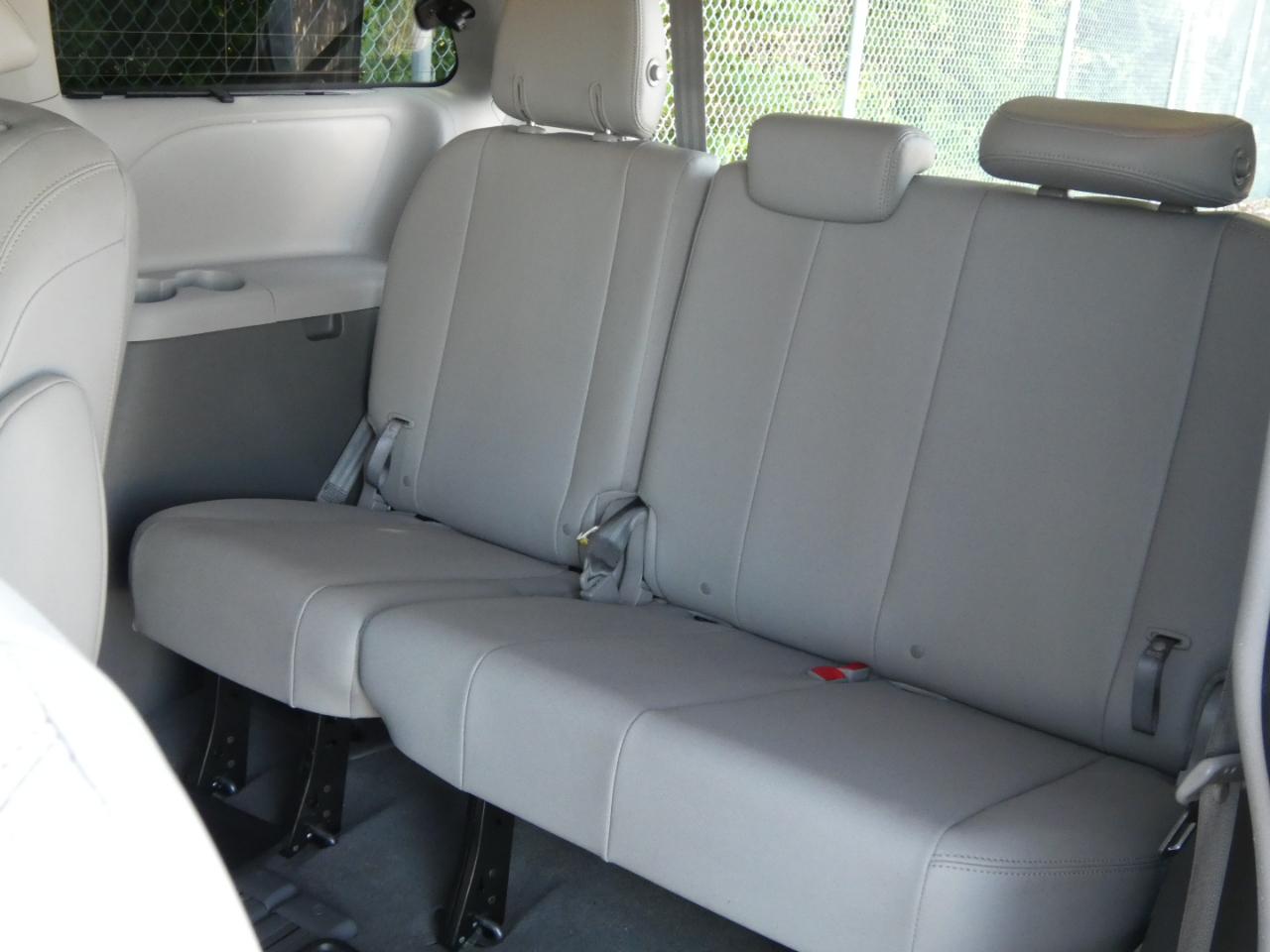 Toyota Sienna XLE Auto Access Seat FWD 7-Passenger (Natl) 2020