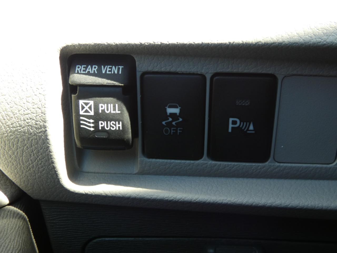 Toyota Sienna XLE Auto Access Seat FWD 7-Passenger (Natl) 2020